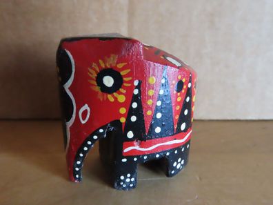 Figur Elefant rot schwarz weiß klein Holz ca. 4,5 cm H. Reiseandenken?