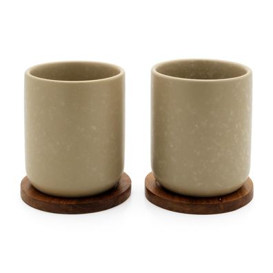 Teebecher Set 2-teilig beige Keramiktassen Teetassen je 200 ml 2 Holzuntersetzer