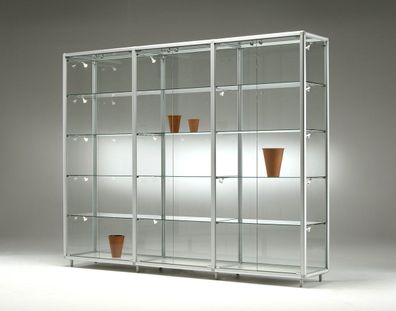 große breite Glas-Ausstellungsvitrine abschließbar 230 cm Glasrückwand