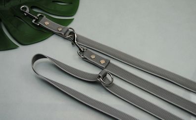 Extra lange, breite gummierte Führleine 4-fach verstellbar 5m x 25mm Silber-Grau