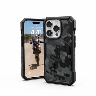 Urban Armor Gear UAG Pathfinder SE MagSafe Case für iPhone 15 Pro - Midnight Camo