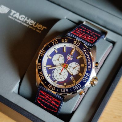 TAG Heuer Formula 1 Red Bull Racing Chronograph Datum - Top Zustand - Box