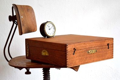 Kiste mit Deckel Holz Alt Antik Vintage Holzkoffer Truhe Shabby Bauhaus Eiche massiv