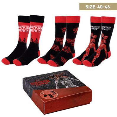Stranger Things Socken 3er-Pack in Geschenkbox Größe 40-46, schwarz, rot