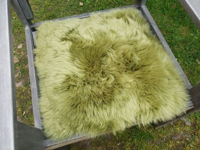 Sitzauflage Sitzkissen Schaffell Pad Farbe grasgrün ca. 42cm x 42cm