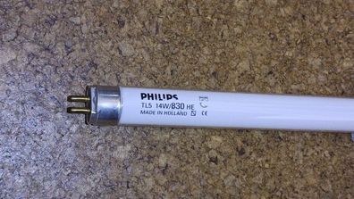 PhiLipS TL5 14w/830 HE Made in HoLLand CE Länge nachmessen ! genauestens !