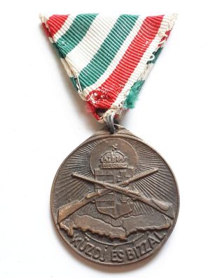 Ungarn Medaille Küzdj es Bizzal - Füsti Szeged