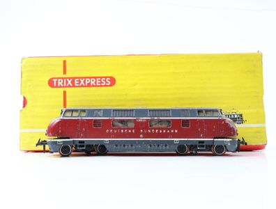 Trix Express H0 2260 Diesellok BR V200 035 DB