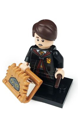 LEGO® Neville Longbottom, Harry Potter, Series 2 Minifigur - D142