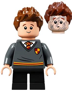 LEGO® Seamus Finnigan - Gryffindor Sweater with Crest, Black Short Legs - D322