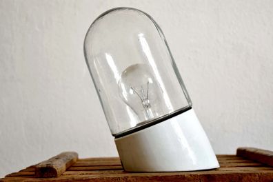 Glaskolbenlampe Hoflampe Antik Alt Keramik Lampe Art Deco weiß Schräg Sockel Vintage