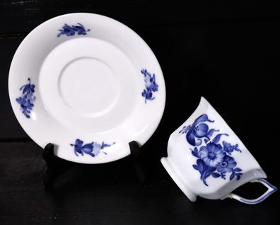 Royal Copenhagen Blaue Blume antik XL Tasse eckig 8501 Bruch + 8705 RAR #U3