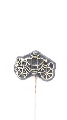 Vintage Pin Anstecknadel Kutsche Cinderella Kunststoff