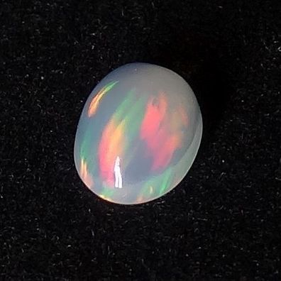 Echter Natürlicher Welo Opal Edelstein Cabochon ca. 0,5 Karat #132