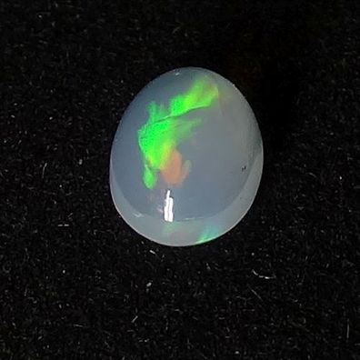 Echter Natürlicher Welo Opal Edelstein Cabochon ca. 0,5 Karat #160