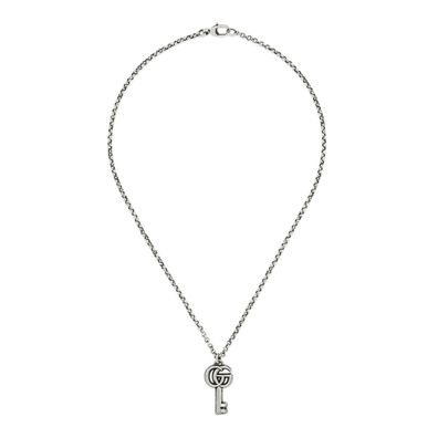 Gucci – YBB627757001 – GG Marmont Halskette aus gealtertem Sterlingsilber mit Schlüss