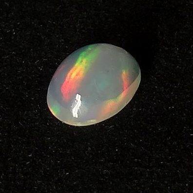 Echter Natürlicher Welo Opal Edelstein Cabochon ca. 0,5 Karat #81