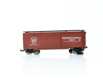 Mehano H0 Güterwagen US Box Car Pennsylvenia 83247 + Reinigungszwerg
