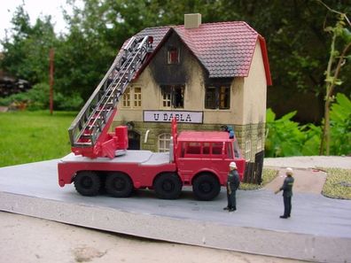 SDV Bausatz 10212 Tatra T813 8x8 Feuerwehr-Drehleiter Maßstab: 1:87