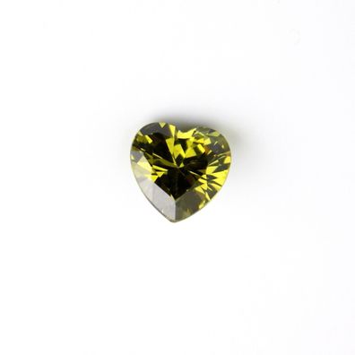 2 Stück Olivgrüne Cubic Zirkonia Steine im Herz Design 6 mm (CZ230532)