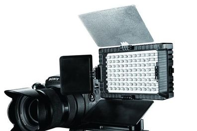 Falcon Eyes LED Kameralampe Set Dimmbar DV-96V-K1 auf Batterie