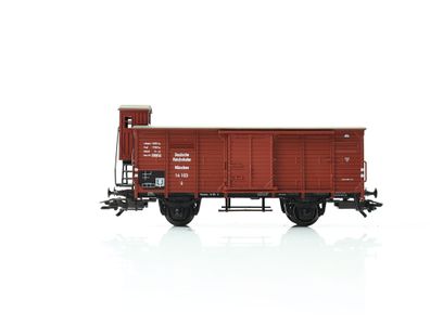 Märklin H0 4695 gedeckter Güterwagen mit Bremserhaus 14 103 DR