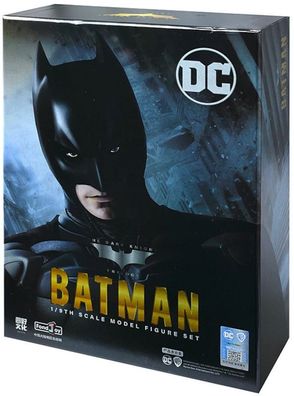 Batman Robert Pattinson Figur - Deluxe Black Edition Figuren in Sehr Hochwertigen Box