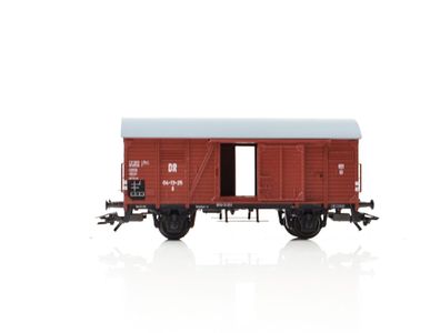 Märklin H0 4883 gedeckter Güterwagen 04-13-25 DR