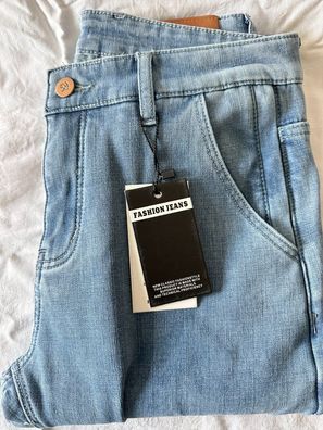 Jeans EU Größe 36/38 Frau modern blue blau knackighose anschmiegsam skinny