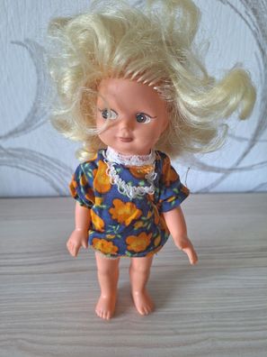 Vintage DDR Puppe mit Originalkleidung aus den 70er Jahren Sommerkleid