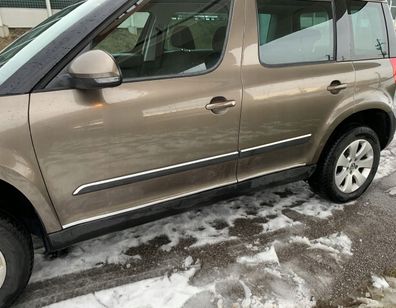 Skoda Yeti - CHROME Seitenstäbe AN TÜREN