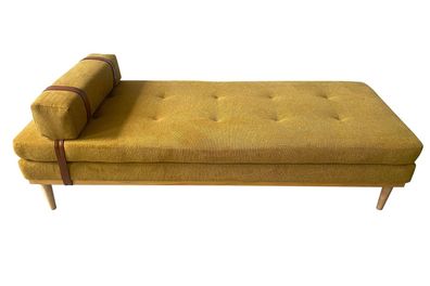 Daybed Gelb 180 x 75 cm mit Strukturstoff und Beinen aus Heveaholz