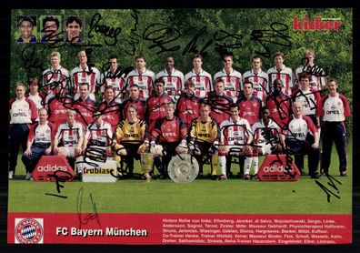 FC Bayern München Kicker Mannschaftsbild 2000-01 29x Original Signiert + G 41655