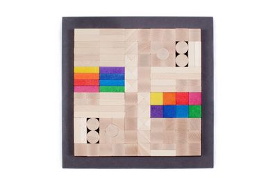 Holzspielzeug Baukasten mit Bausteinen BxHxT 30,5x30,5x1,6cm NEU Spielbrett