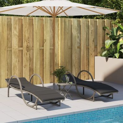 vidaXL Sonnenliegen 2 Stk. mit Auflagen Hellgrau Poly Rattan