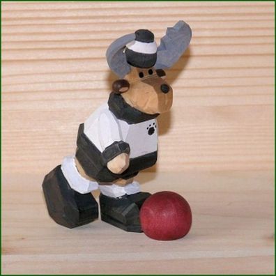 Holzfigur Elch mit Fussball geschnitzt Höhe 9cm NEU Figuren Schnitzen Holz