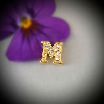 Floating-Charm-Einleger Buchstabe "M", Strass weiß, vergoldet - PS-CH4013