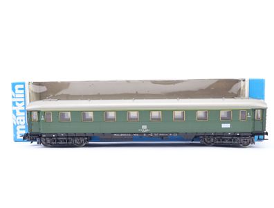 Märklin H0 4145 Personenwagen Eilzugwagen 1. Klasse 11 259-1 DB