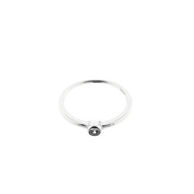 Eleganter Ring aus 925er Silber mit funkeldem Stein für Damen stilvolles Schmuckstück