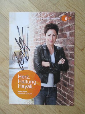 ZDF Fernsehmoderatorin Dunja Hayali - handsigniertes Autogramm!!