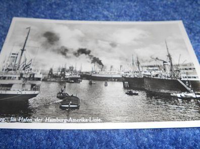 4710 Ansichtskarte- Hamburg im Hafen der Hamburg Amerika Linie