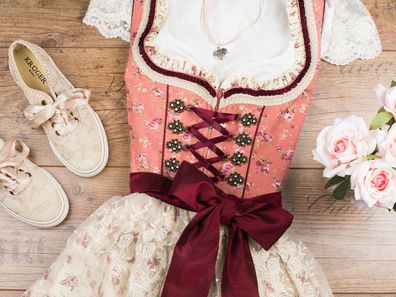 Krüger Dirndl Valencia 50er Länge rose