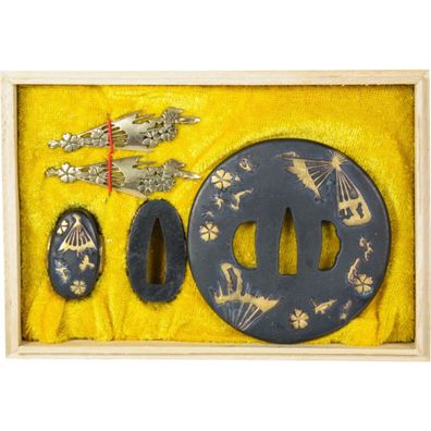 Handgefertigtes 5er Samurai Set, Fächer Tsuba, Fuchi, Kashira, 2x Menuki