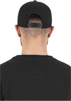 Flexfit Cap 110 Fitted Snapback Black