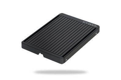 ICY Dock MB705M2P-B Adapter IcyDock M.2 NVMe to 2.5" U.2 NVMe SSD Converter