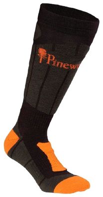 Pinewood 1169 Technische lange Wollsocke D. Green/Green (124)