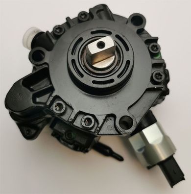 VDO Pumpe 5WS40380 für Ford Kuga I 2.0 TDCi (4x4) 100/103KW 136/140PS