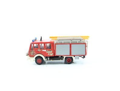 Preiser H0 3349 Modellauto Einsatzwagen Leiterwagen Feuerwehr Mercedes 1:87