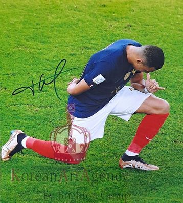 France - Kylian Mbappé Autograph