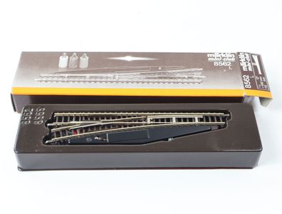 Märklin mini-club Z 8562 L elektrische Weiche links